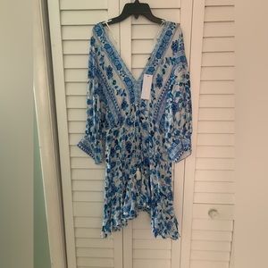 Aakaa Size Medium Dress